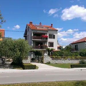  Apartment Onorina